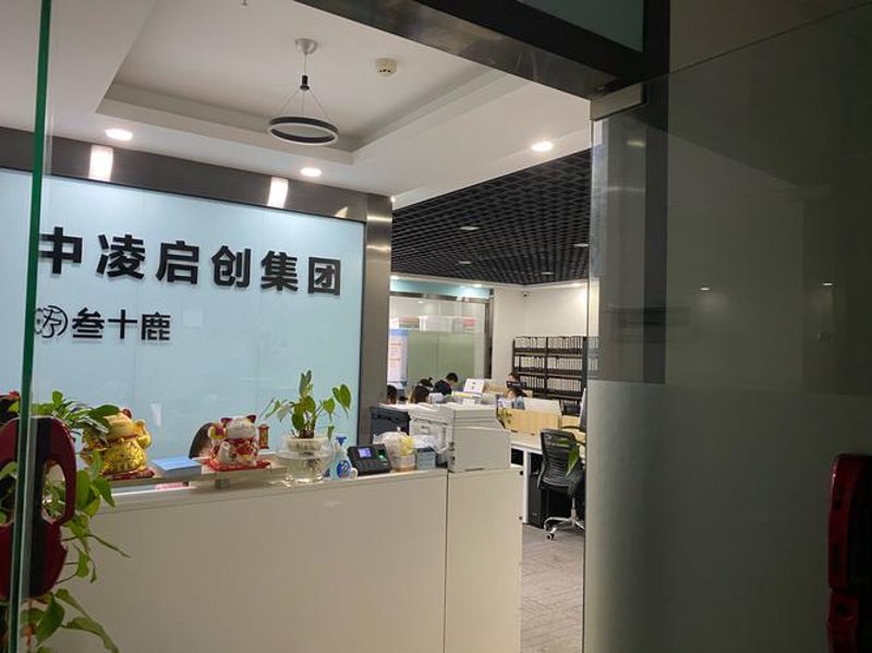 新媒体时代的深圳传媒公司：机遇与挑战并存